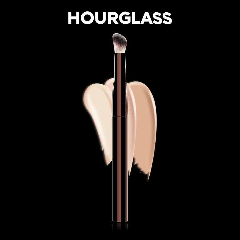 Pincel de Maquiagem Hourglass – Pincel de Corretivo Vanish Seamless Finish com Cerdas Macias e Design Elegante